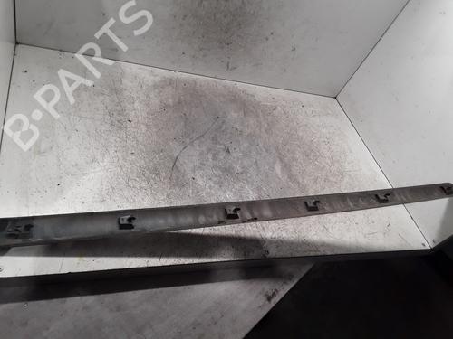 Used Door moulding trim PEUGEOT 307 Break (3E) 2.0 HDI 110 (107 hp) 30018389