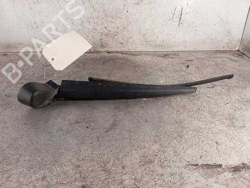 Used Rear windshield wiper arm VOLVO V70 III (135) D5 (185 hp) 30025380