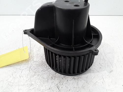 Used Heater blower motor Heater blower motor PEUGEOT BOXER Van (244) 2.8 HDi (128 hp) 30021695 30021695