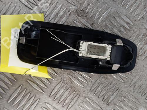 Used Right front window switch Right front window switch PEUGEOT 208 I (CA_, CC_) 1.2 VTI 82 (82 hp) 33692299 33692299