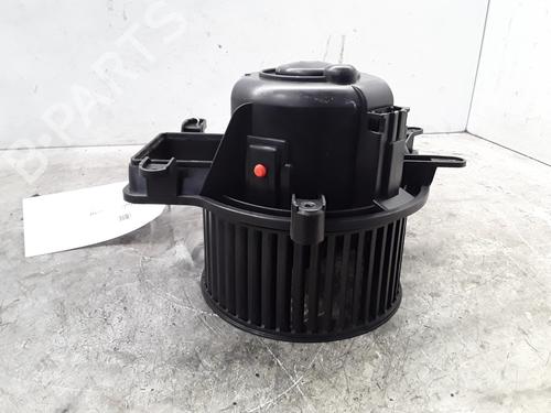 Varmeblæser PEUGEOT 3008 I MPV (0U_) 1.6 HDi (114 hp) 30020468