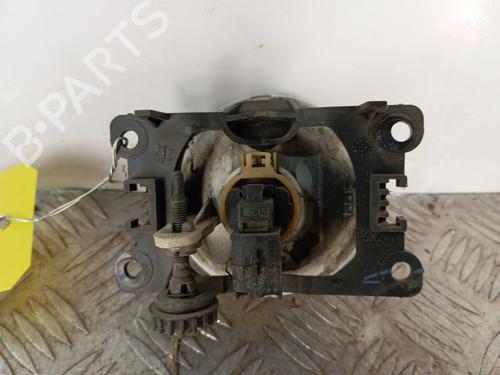 Right front fog light PEUGEOT 5008 (0U_, 0E_) 1.6 BlueHDi 120 | BP32263485C31