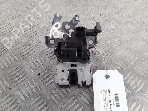 Used Tailgate lock SKODA OCTAVIA III Combi (5E5, 5E6) 1.2 TSI (105 hp) 30011464