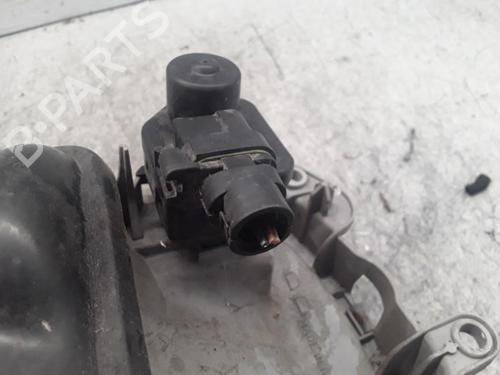 Used Right headlight Right headlight RENAULT TWINGO I (C06_) 1.2 (C066, C068) (58 hp) 30009500 30009500