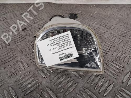 Blinklys foran venstre FIAT ULYSSE (220_) 2.1 TD (109 hp) 30847504