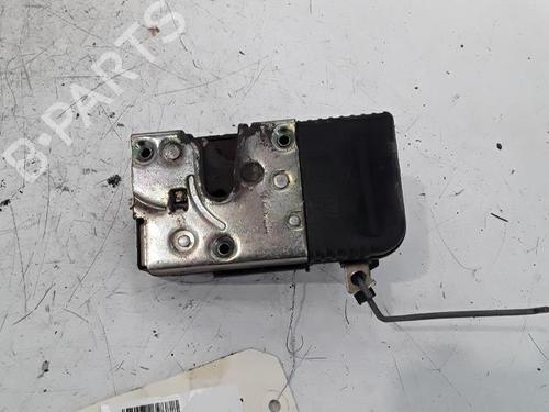 Używane Zamek drzwi przednich prawych PEUGEOT 206 Hatchback (2A/C) 1.1 i (60 hp) 30015710