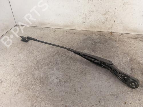 Used Front windshield wiper arm PEUGEOT 208 II (UB_, UP_, UW_, UJ_) e-208 (136 hp) 30020043