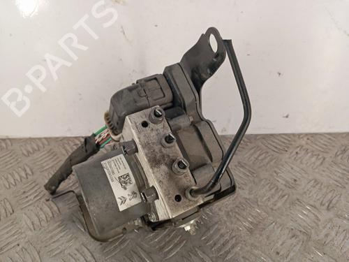 Used ABS pump ABS pump PEUGEOT 308 SW II (LC_, LJ_, LR_, LX_, L4_) 1.5 BlueHDi 100 (102 hp) 33850504 33850504