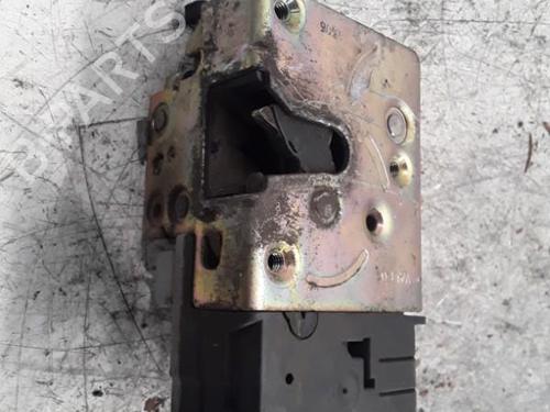 Vergrendeling links voor PEUGEOT 206 Hatchback (2A/C) 1.4 i | BP30013731C98 