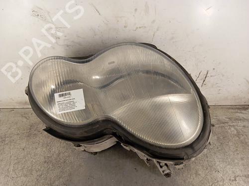 Scheinwerfer rechts für MERCEDES-BENZ C-CLASS (W203) C 220 CDI (203.006) (136 hp) 30018123