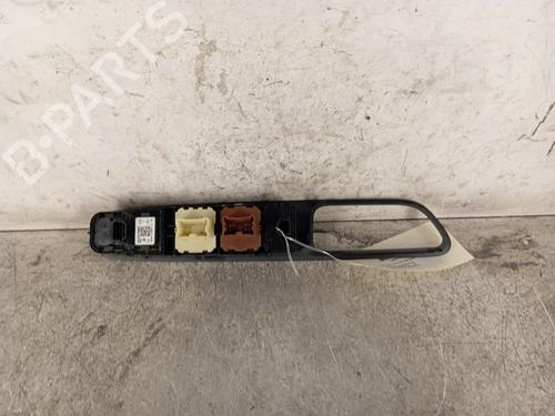 Used Left front window switch Left front window switch RENAULT CLIO IV (BH_) 0.9 TCe 90 (BHNF, BHMA, BHMH, BHJK, BHJR) (90 hp) 30018018 30018018