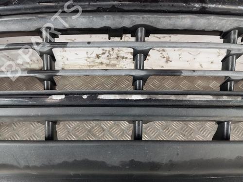 Used Front bumper Front bumper 39585347 39585347