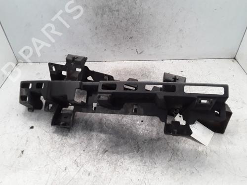 Used Rear bumper bracket Rear bumper bracket DACIA DOKKER MPV (KE_) 1.2 TCe (KEM0, KEAY) (115 hp) 33693625 33693625