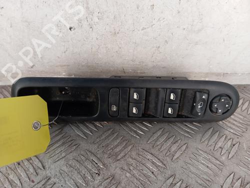 left-front-window-switch-peugeot-5008-0u_-0e_-2009-2010-2011-2012-2013-2014-2015-2016-2017-32062211 main image