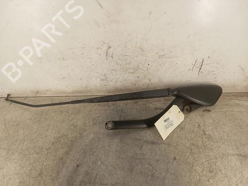 Used Front windshield wiper arm RENAULT GRAND SCÉNIC II (JM0/1_) 1.9 dCi (JM0G, JM12, JM1G, JM2C) (120 hp) 30010215
