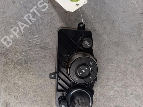 AC Styreenhet / Manøvreringsenhet HONDA CIVIC VIII Hatchback (FN, FK) 2.2 CTDi (FK3) (140 hp) 30020376