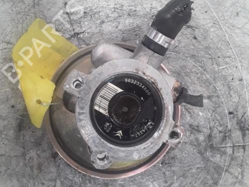Used Steering pump Steering pump PEUGEOT 306 Break (7E, N3, N5) 1.6 (98 hp) 30024572 30024572