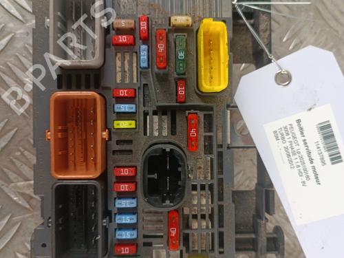 Sikringsdose PEUGEOT 3008 I MPV (0U_) 1.6 HDi (114 hp) 30007245