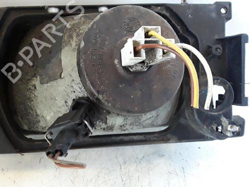 Used Right headlight VW POLO Coupe (86C, 80) 1.0 Cat (45 hp) 30016544