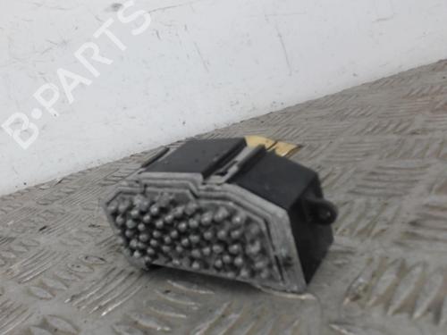 Varmeblæsermodstand VW TOURAN (1T1, 1T2) 1.9 TDI (105 hp) 30022596