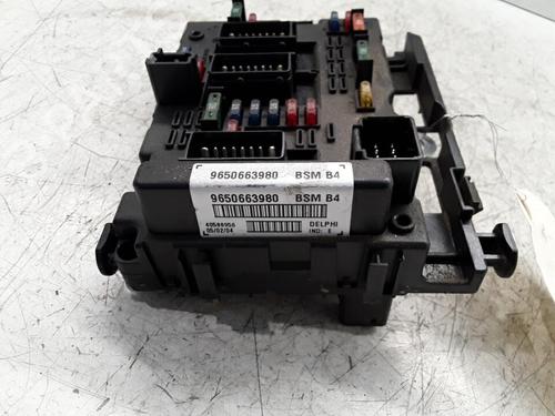 Used Fuse box PEUGEOT 206 Hatchback (2A/C) 1.4 HDi eco 70 (68 hp) 30021122