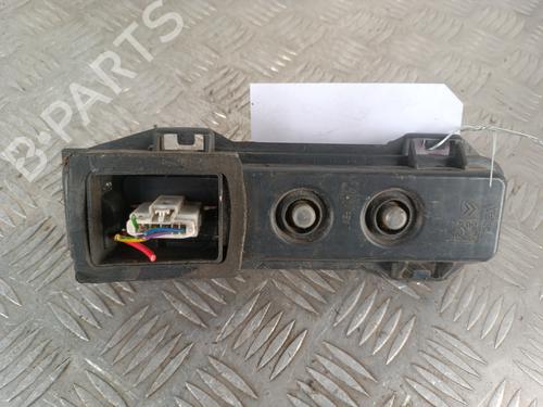 Used Lamp holder Lamp holder PEUGEOT 307 Break (3E) 2.0 HDI 110 (107 hp) 30019632 30019632