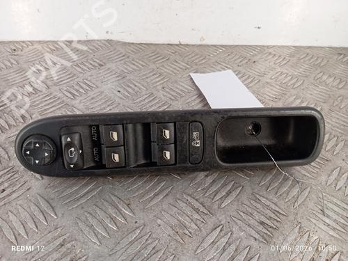 Left front window switch CITROËN C3 II (SC_) 1.4 VTi 95 | BP36221144I27 - Image 2