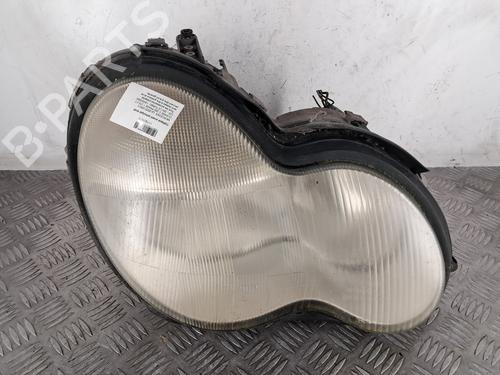 Used Right headlight MERCEDES-BENZ C-CLASS (W203) C 270 CDI (203.016) (170 hp) 30847524