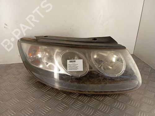 Used Right headlight HYUNDAI SANTA FÉ II (CM) 2.2 CRDi GLS 4x4 (150 hp) 30011788