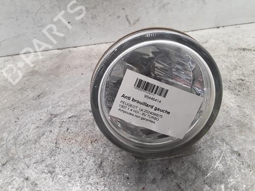 Used Left front fog light PEUGEOT 1007 (KM_) 1.4 HDi (68 hp) 30018329
