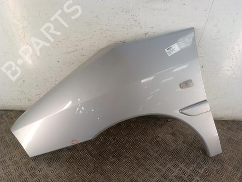 Used Left front fenders Left front fenders 30008151 30008151