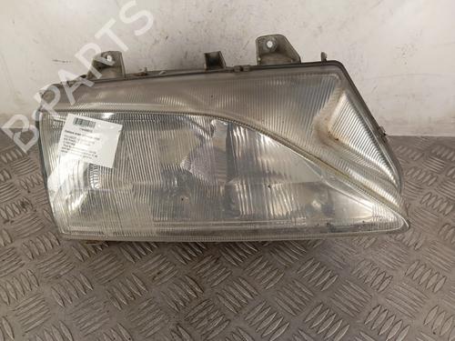 Højre forlygte PEUGEOT 806 (221) 2.1 td 12V (109 hp) 31755326