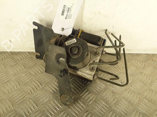 Used ABS pump RENAULT TWINGO II (CN0_) 1.2 16V (CN04, CN0B) (75 hp) 30022905