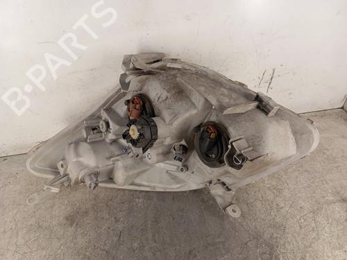 Used Right headlight Right headlight TOYOTA COROLLA Verso (_E12_) 1.6 VVT-i (ZZE121_, ZZE121R) (110 hp) 30020221 30020221