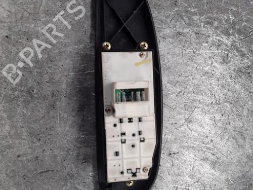 Used Left front window switch Left front window switch TOYOTA YARIS (_P1_) 1.0 (SCP10_, SCP10R) (68 hp) 30023973 30023973