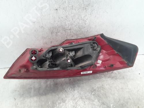 Used Left taillight Left taillight 30008812 30008812
