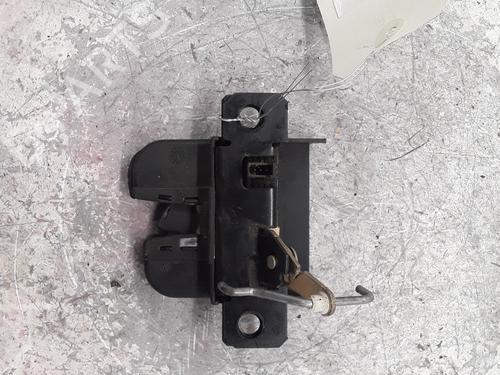 Bagklap lås VW GOLF IV (1J1) 1.4 16V (75 hp) 30026032