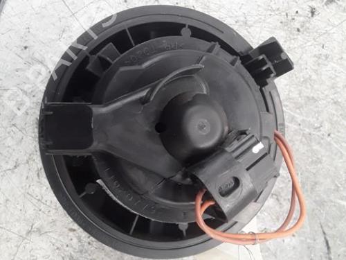 Heater blower motor RENAULT CLIO IV (BH_) 1.5 dCi 75 | BP30013625M62 