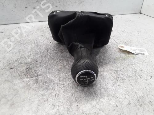 Used Gear lever VW NEW BEETLE (9C1, 1C1) 1.6 (102 hp) 30013825