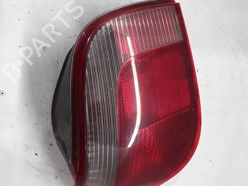 Farolim esquerdo TOYOTA YARIS (_P1_) 1.3 (NCP10, SCP12_) (86 hp) 30020992