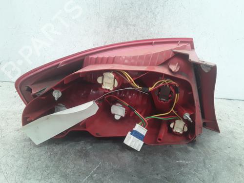 Right taillight PEUGEOT 407 (6D_) 1.6 HDi 110 (6D9HZC, 6D9HYC) | BP30008908C35