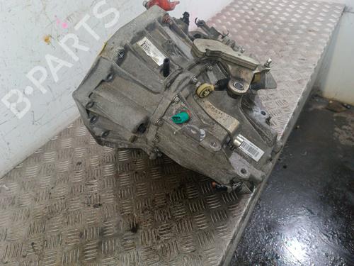 Used Gearbox Gearbox NISSAN JUKE (F15) 1.5 dCi (110 hp) 30026027 30026027