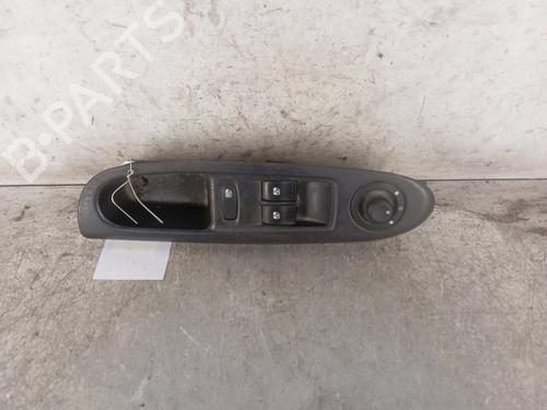 Left front window switch RENAULT CLIO II (BB_, CB_) 1.5 dCi (B/CB07) | BP30017563I27