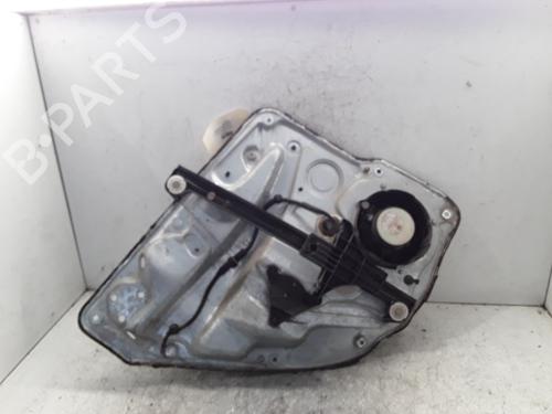 Alzavetro posteriore destra VW GOLF IV (1J1) 1.9 TDI | BP30018909C25 