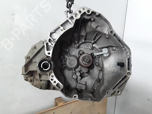 Used Gearbox Gearbox RENAULT TWINGO III (BCM_, BCA_) 1.0 SCe 70 (BCMB) (69 hp) 30015748 30015748