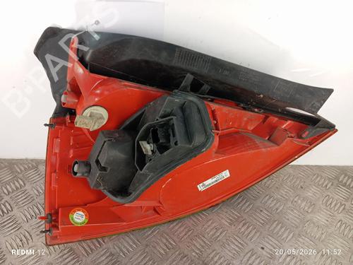 right-taillight-renault-megane-ii-saloon-lm01_-2003-35918598 main image