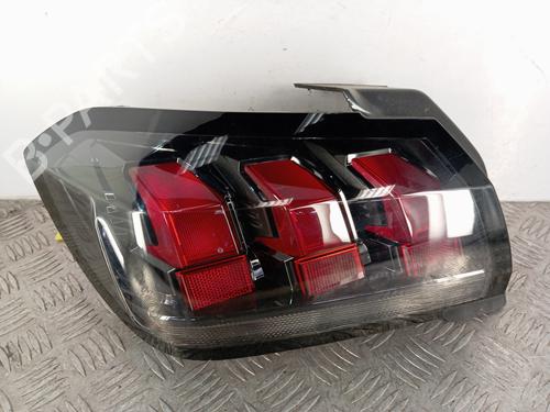 Used Left taillight Left taillight PEUGEOT 208 II (UB_, UP_, UW_, UJ_) [2019-2026] 33693198 33693198