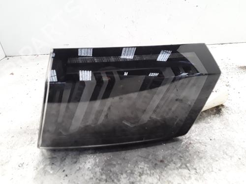 Used Right tailgate light PEUGEOT 3008 II SUV (MC_, MR_, MJ_, M4_) Hybrid (224 hp) 30025987