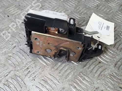 Used Rear left lock VW POLO III (6N1) 60 1.4 (60 hp) 30022301