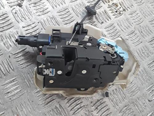 Zamek drzwi przednich prawych VW GOLF V (1K1) 1.9 TDI | BP30015982C97 